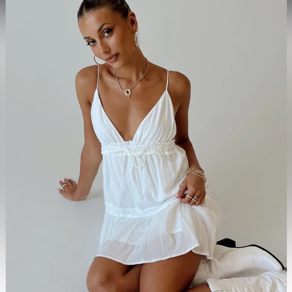 White tie strap dress